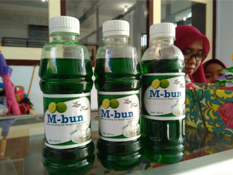 SMK Muhammadiyah 2 Muntilan Ciptakan Sabun Cuci Piring dan Produksi Bakso Jamur