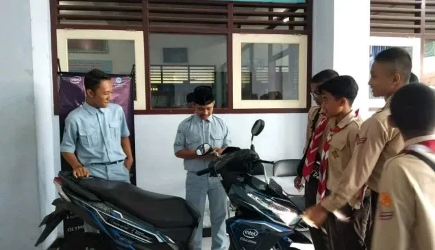 RANCANG SMART MOTOR