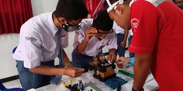 Profil Program Keahlian Teknik Jaringan Komputer dan Telekomunikasi