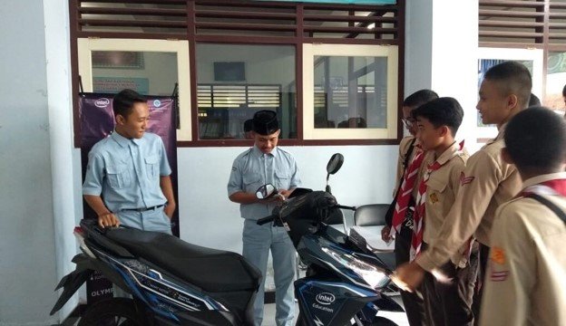 Ikuti Info dari Intel, SMK Muhammadiyah 2 Muntilan Rancang Smart Motor