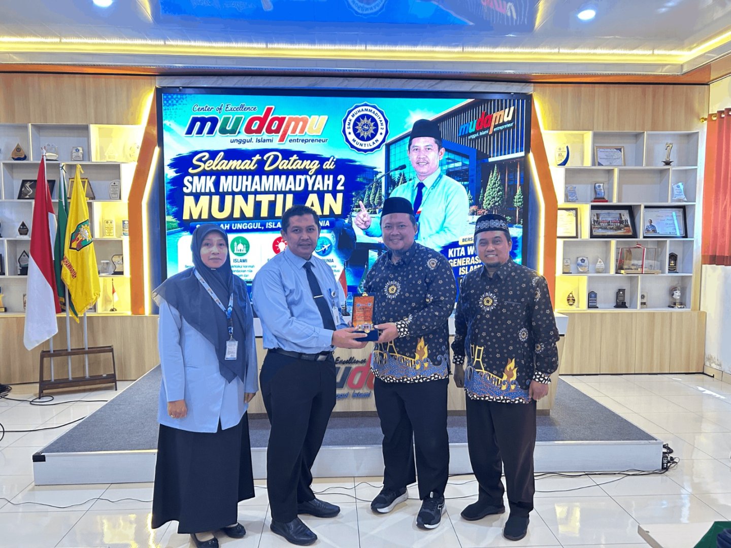 SMK Muhammadiyah 1 Surabaya Studi Tiru ke SMK MUDAMU, Pelajari Strategi Mewujudkan Sekolah Go Global